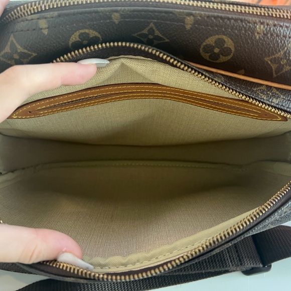 🚨🚨SOLD🚨🚨 Louis Vuitton Monogram Reporter PM Bag - Picture 10 of 13